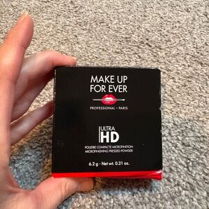 Makeup Forever Ultra HD Microfinishing Pressed Powder - Black and Red